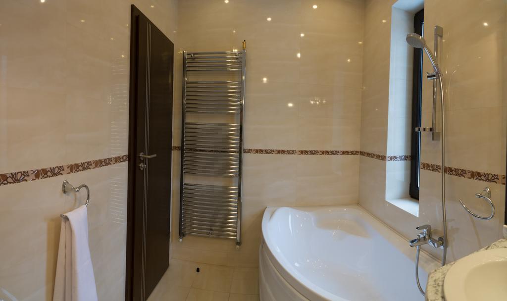 Thuild - Your World Of Leisure Târgu-Mureş المظهر الخارجي الصورة